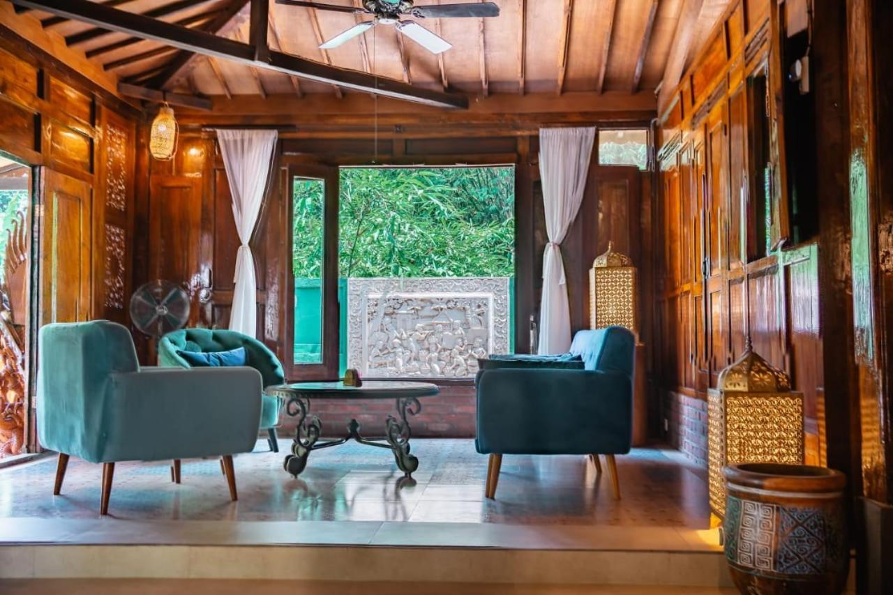 Rose Bali By Bali Villa Sukawati (Bali)